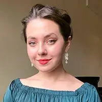 Voice instructor Svetlana